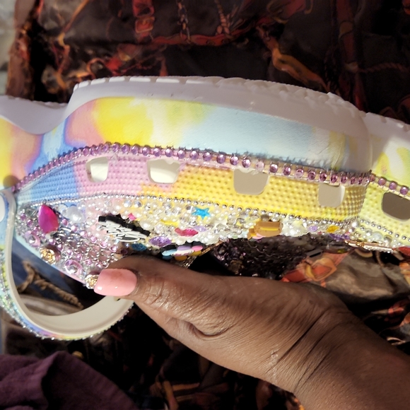 Customized crocs - Picture 2 of 4